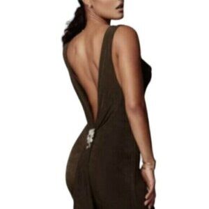 NWT Jluxlabel Olive Draped Back Fitted Silhouette Midi Dress With Crystal Accent